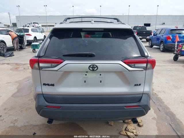 2T3W1RFV9RC284771 Toyota Rav4 Xle