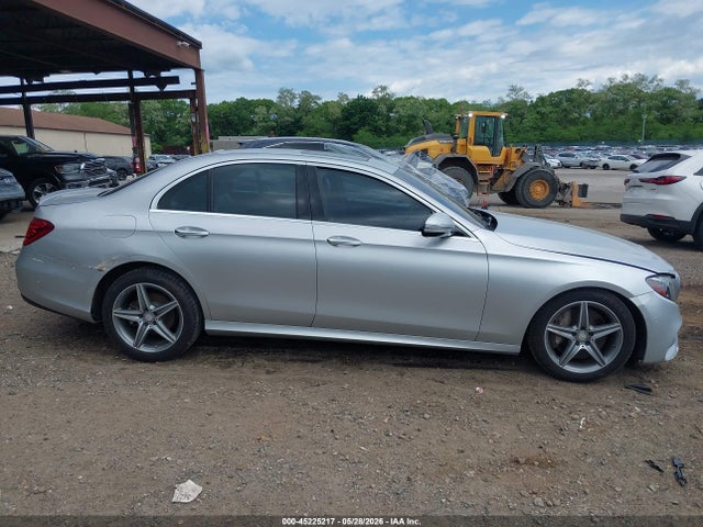 2017 Mercedes-benz E 300 4matic მანქანა იყიდება აუქციონზე, vin: WDDZF4KB4HA030254, აუქციონის ნომერი: 45225217