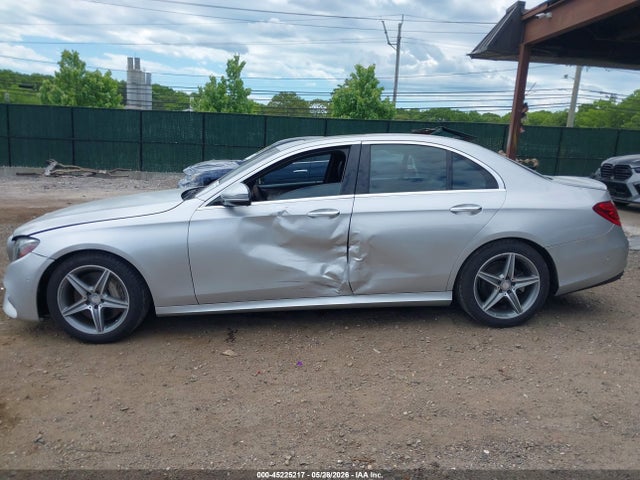 2017 Mercedes-benz E 300 4matic მანქანა იყიდება აუქციონზე, vin: WDDZF4KB4HA030254, აუქციონის ნომერი: 45225217