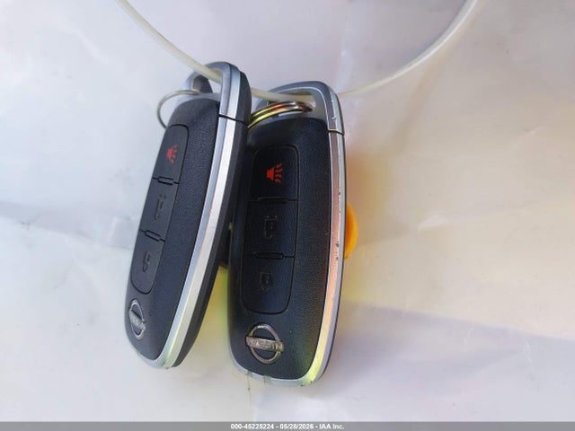 5N1BT3AA4SC781644 Nissan Rogue S Fwd
