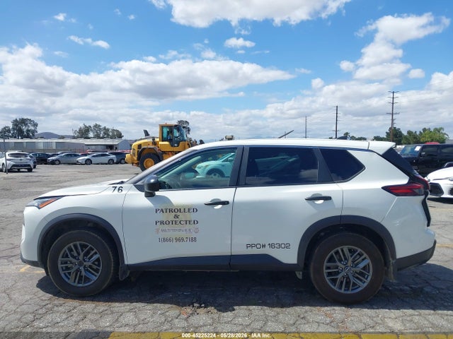 5N1BT3AA4SC781644 Nissan Rogue S Fwd
