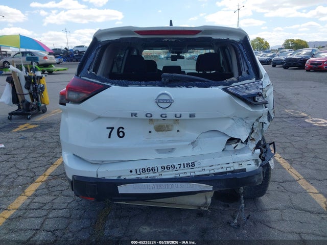 5N1BT3AA4SC781644 Nissan Rogue S Fwd