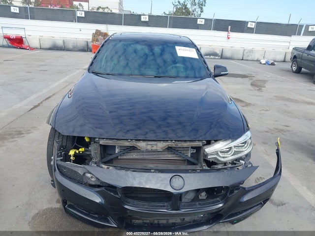 BMW 330e Iperformance 2017 WBA8E1C55HK480048 Image 13