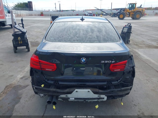 BMW 330e Iperformance 2017 WBA8E1C55HK480048 Image 17