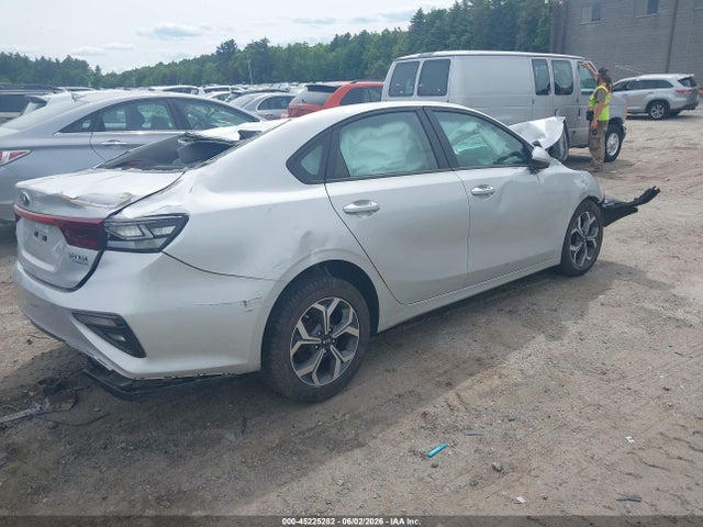 Продажа на аукционе авто 2020 Kia Forte Lxs, vin: 3KPF24ADXLE183142, номер лота: 45225282