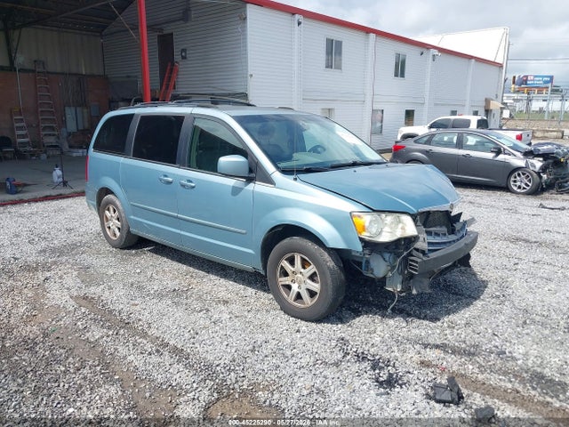2008 Chrysler Town & Country Touring მანქანა იყიდება აუქციონზე, vin: 2A8HR54P78R682074, აუქციონის ნომერი: 45225290
