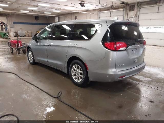 Chrysler Voyager Lx 2020 2C4RC1CG5LR190210 Image 3