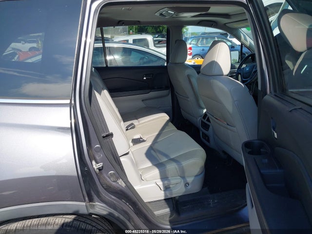 45225318 :رقم المزاد ، 5FNYF6H85HB010146 vin ، 2017 Honda Pilot Ex-l مزاد بيع