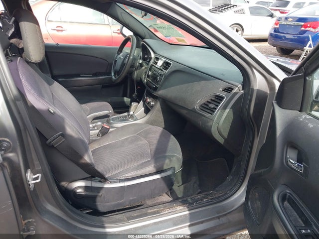 45225366 :رقم المزاد ، 1C3CCBAB9CN282554 vin ، 2012 Chrysler 200 Lx مزاد بيع