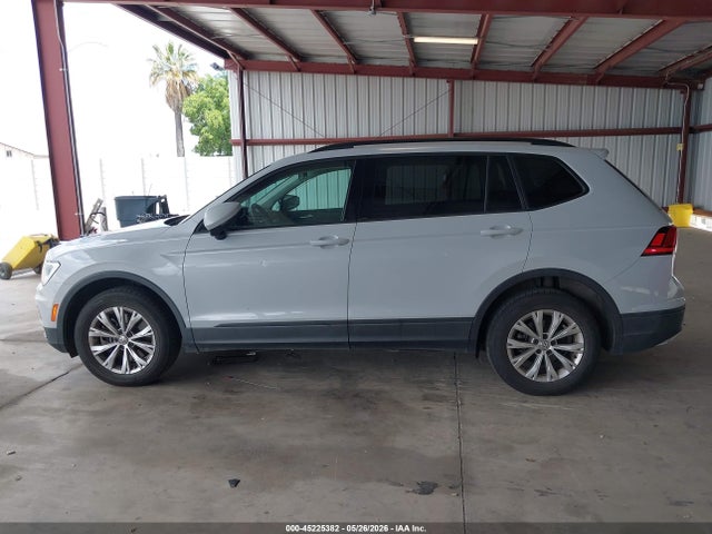 3VV1B7AX9JM082071 Volkswagen Tiguan 2.0t S