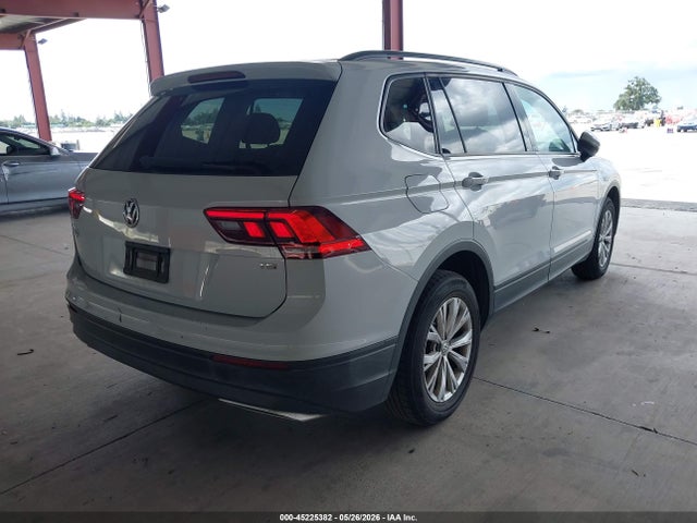 3VV1B7AX9JM082071 Volkswagen Tiguan 2.0t S