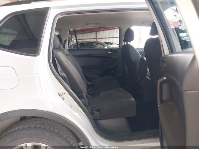 3VV1B7AX9JM082071 Volkswagen Tiguan 2.0t S