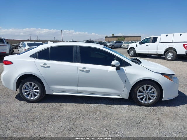 Toyota COROLLA LE 2026 JTDB4MEE1T3046254 Image 13
