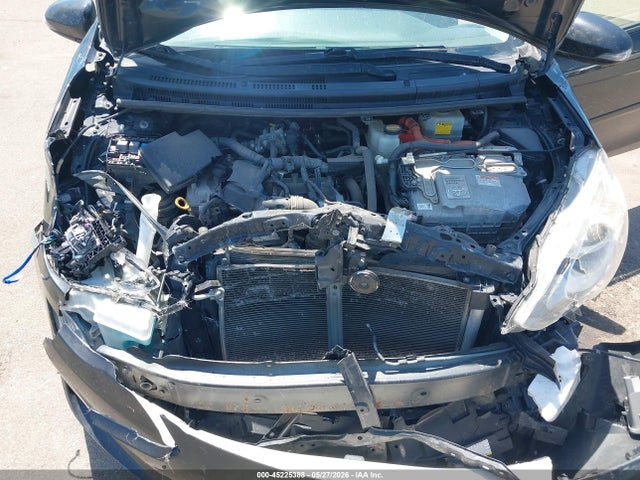 Toyota Prius C Two 2015 JTDKDTB34F1109442 Image 10