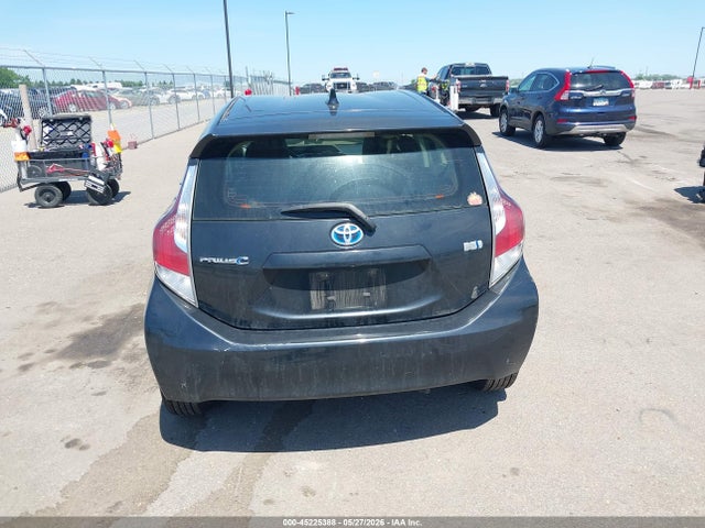 Toyota Prius C Two 2015 JTDKDTB34F1109442 Image 17