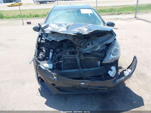 Toyota Prius C Two 2015 JTDKDTB34F1109442 Image 6