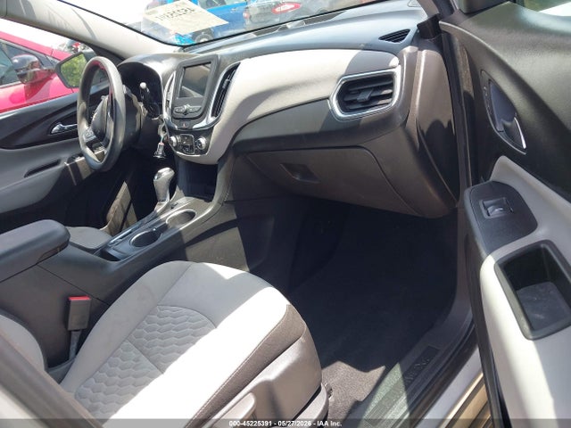 3GNAXHEV1KS642085 Chevrolet EQUINOX LS