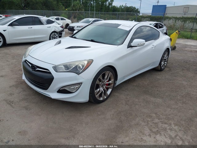 2016 Hyundai Genesis 3.8 R-spec მანქანა იყიდება აუქციონზე, vin: KMHHU6KJ6GU136678, აუქციონის ნომერი: 45225411