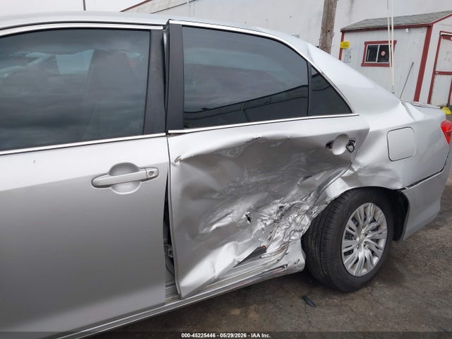 4T4BF1FK5ER365555 Toyota CAMRY LE