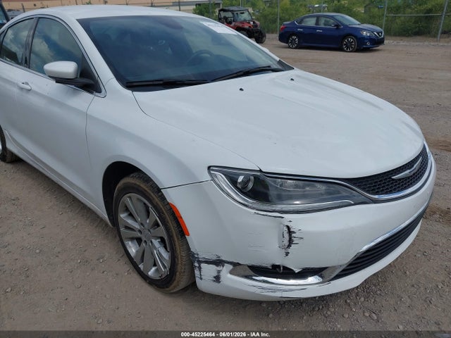 Auction sale of the 2015 Chrysler 200 Limited, vin: 1C3CCCAB8FN692904, lot number: 45225464