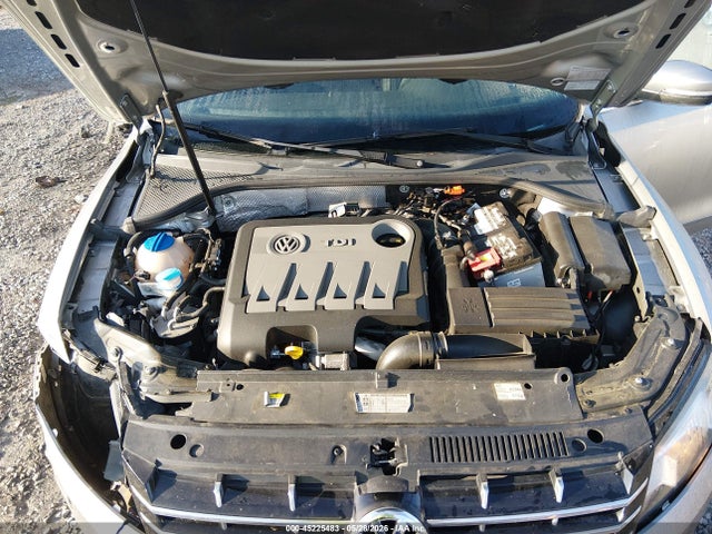 1VWBN7A39EC041676 Volkswagen Passat 2.0l Tdi Se