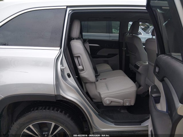 45225516 :رقم المزاد ، 5TDBZRFHXHS399492 vin ، 2017 Toyota Highlander Le Plus مزاد بيع