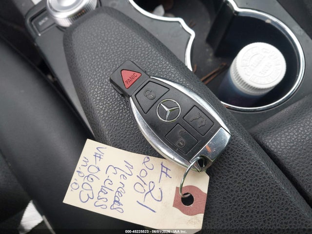 45225523 :رقم المزاد ، WDDGF8BB7AF480603 vin ، 2010 Mercedes-benz C 300 Luxury 4matic/sport 4matic مزاد بيع