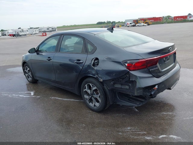 KIA Forte Lxs 2019 3KPF24AD0KE059072 Image 3