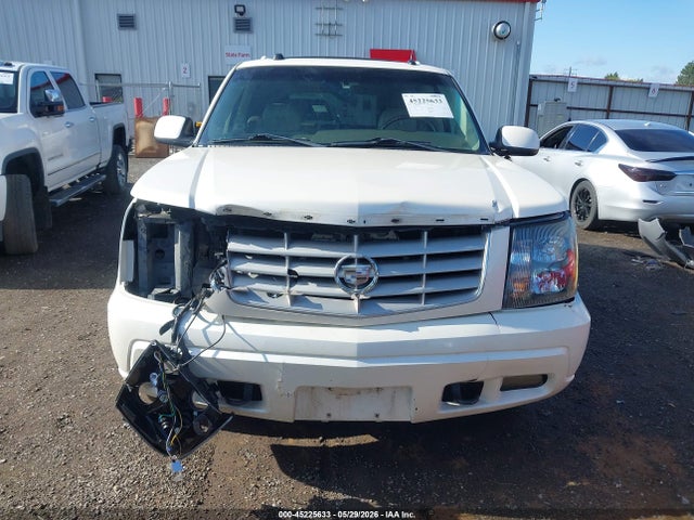2005 Cadillac Escalade Standard მანქანა იყიდება აუქციონზე, vin: 1GYEK63N15R173856, აუქციონის ნომერი: 45225633
