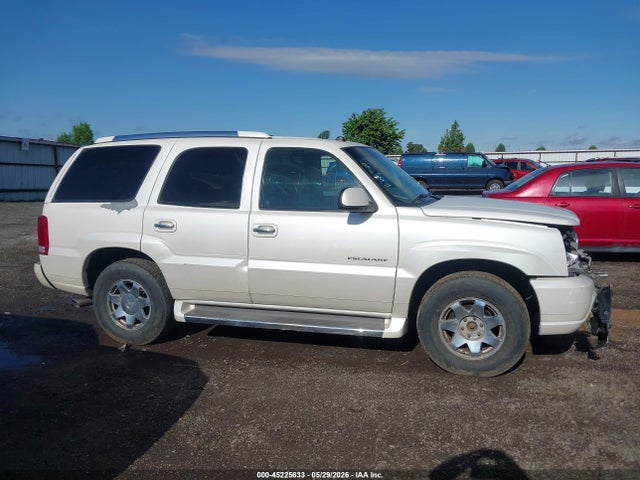 2005 Cadillac Escalade Standard მანქანა იყიდება აუქციონზე, vin: 1GYEK63N15R173856, აუქციონის ნომერი: 45225633