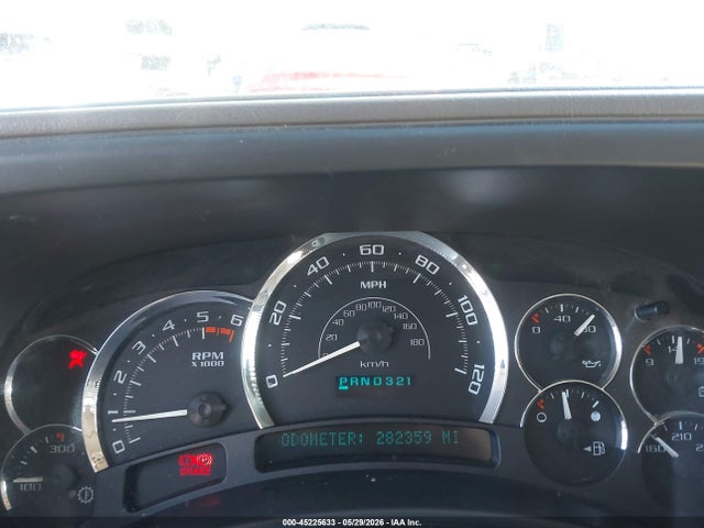 2005 Cadillac Escalade Standard მანქანა იყიდება აუქციონზე, vin: 1GYEK63N15R173856, აუქციონის ნომერი: 45225633