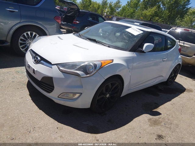 Продажа на аукционе авто 2012 Hyundai Veloster Base W/red/black, vin: KMHTC6AD9CU024962, номер лота: 45225695