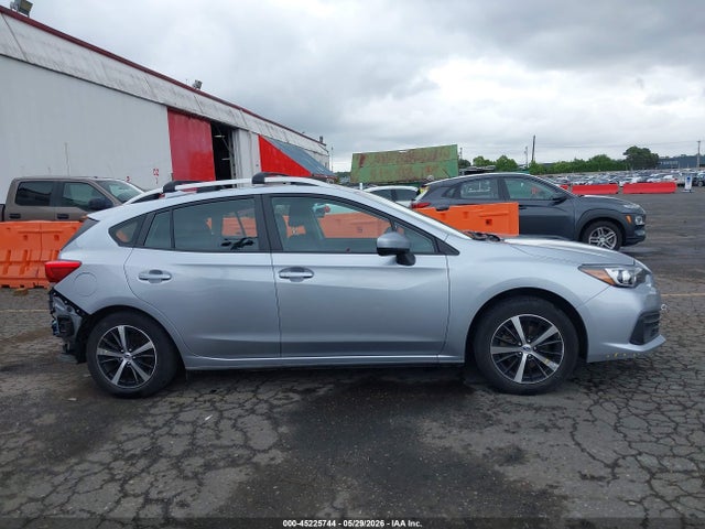 4S3GTAD64N3708042 Subaru Impreza Premium 5-door