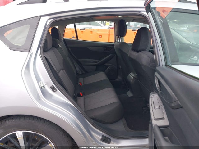 4S3GTAD64N3708042 Subaru Impreza Premium 5-door
