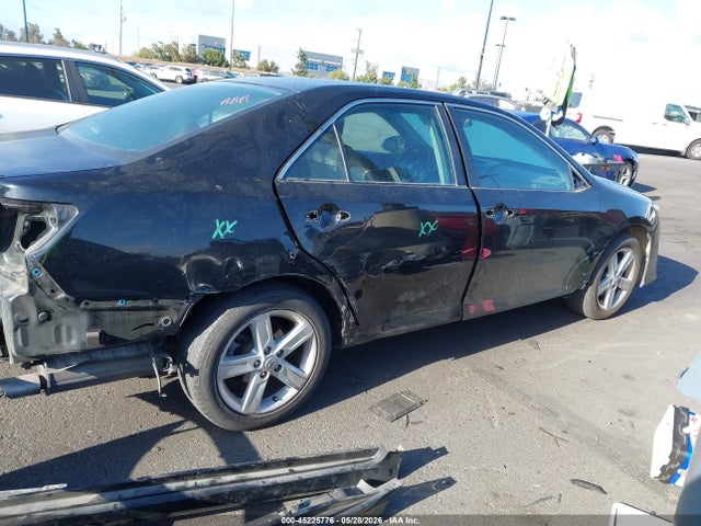 4T1BF1FK8EU371327 Toyota CAMRY SE