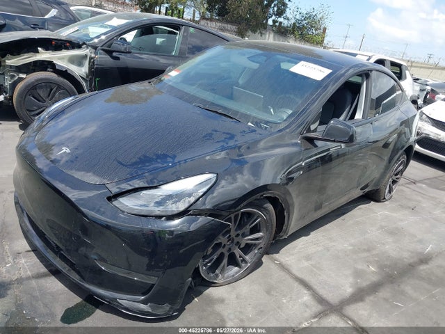 Продажа на аукционе авто 2025 Tesla Model Y Long Range Dual Motor Rear-wheel Drive, vin: 7SAYGDED1SF321375, номер лота: 45225786