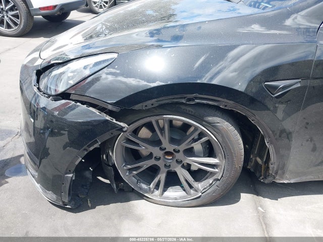 Продажа на аукционе авто 2025 Tesla Model Y Long Range Dual Motor Rear-wheel Drive, vin: 7SAYGDED1SF321375, номер лота: 45225786