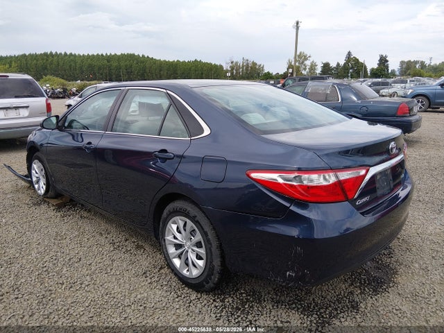 Toyota CAMRY LE 2015 4T4BF1FK5FR476365 Image 3