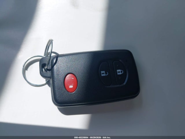 45225884 :رقم المزاد ، JTDKN3DU0C5482730 vin ، 2012 Toyota Prius Three مزاد بيع