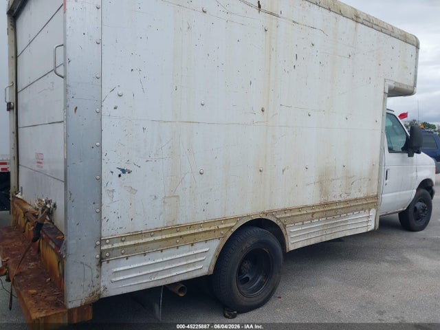2007 Ford E-450 Cutaway მანქანა იყიდება აუქციონზე, vin: 1FDXE45S07DB16220, აუქციონის ნომერი: 45225887