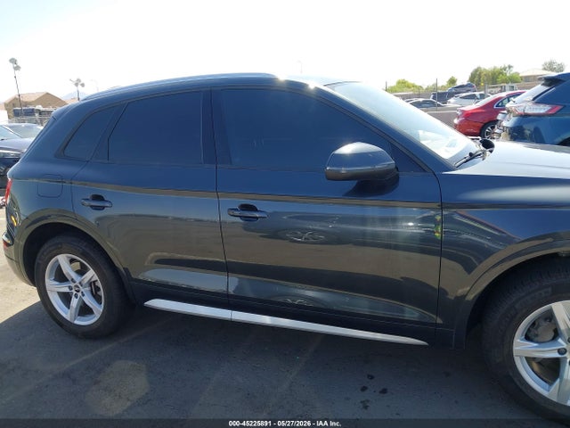 45225891 :رقم المزاد ، WA1ANAFY8J2042747 vin ، 2018 Audi Q5 2.0t Premium/2.0t Tech Premium مزاد بيع