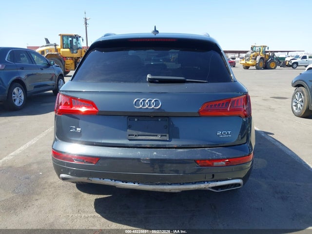 45225891 :رقم المزاد ، WA1ANAFY8J2042747 vin ، 2018 Audi Q5 2.0t Premium/2.0t Tech Premium مزاد بيع