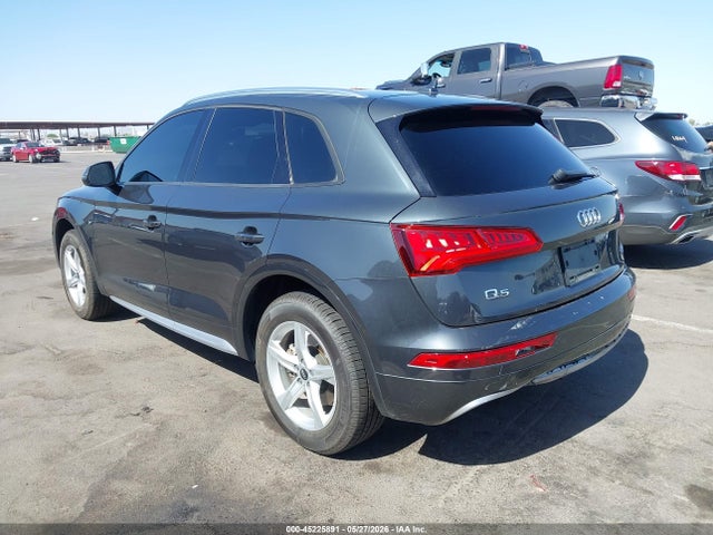 45225891 :رقم المزاد ، WA1ANAFY8J2042747 vin ، 2018 Audi Q5 2.0t Premium/2.0t Tech Premium مزاد بيع