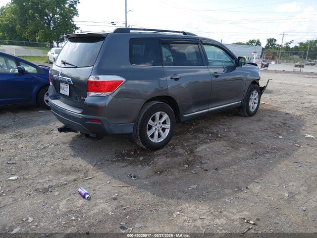 2011 Toyota Highlander Se V6 მანქანა იყიდება აუქციონზე, vin: 5TDBK3EH8BS087973, აუქციონის ნომერი: 45225917