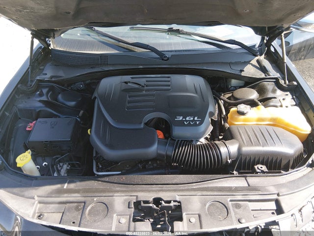 45225923 :رقم المزاد ، 2C3CCAAG3DH556606 vin ، 2013 Chrysler 300 Motown مزاد بيع