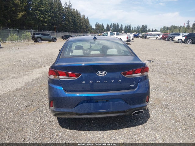 Hyundai SONATA ECO 2018 5NPE24AA4JH710568 Image 16