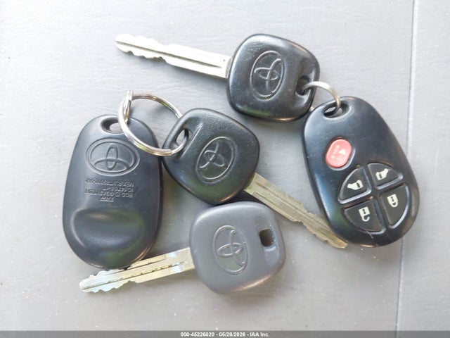 2008 Toyota Sienna Le მანქანა იყიდება აუქციონზე, vin: 5TDZK23C98S202475, აუქციონის ნომერი: 45226020
