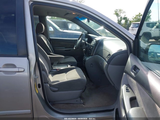 2008 Toyota Sienna Le მანქანა იყიდება აუქციონზე, vin: 5TDZK23C98S202475, აუქციონის ნომერი: 45226020