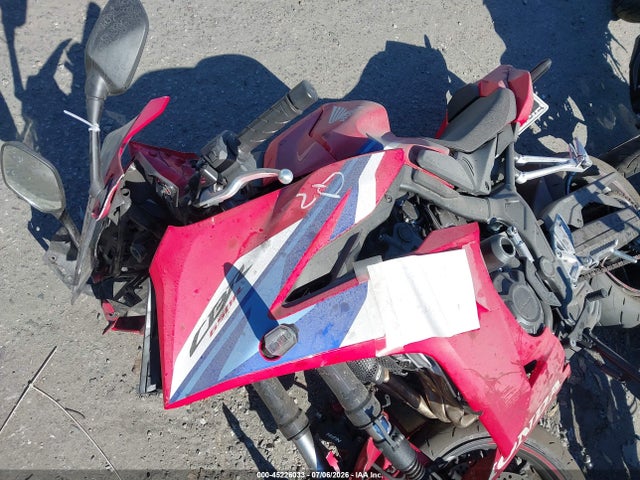 Honda CBR650 R 2024 MLHRH1552R5001674 Image 2