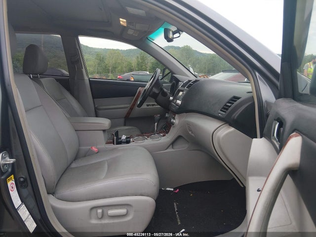 2011 Toyota Highlander Limited V6 მანქანა იყიდება აუქციონზე, vin: 5TDDK3EH5BS072954, აუქციონის ნომერი: 45226113